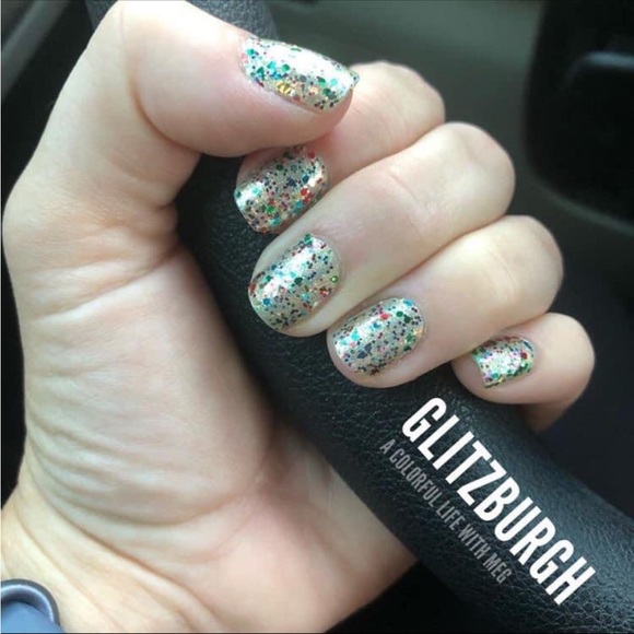 *Retired* Color Street: Glitzburgh | Gold Metallic Glitter Multicolor Sparkle - Picture 7 of 11